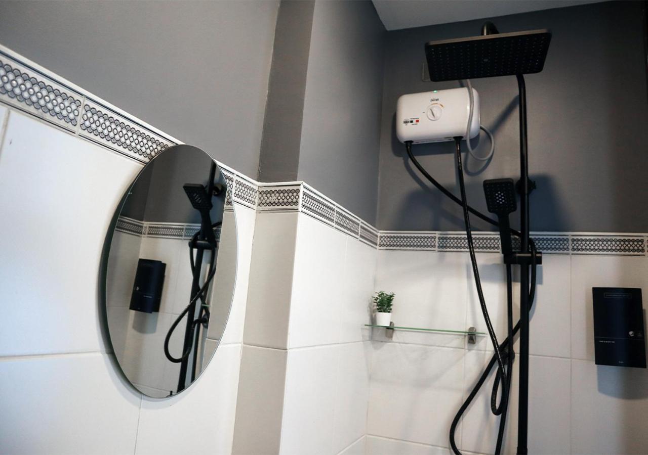 Mystay Hotel Bgc West Makati City Dış mekan fotoğraf